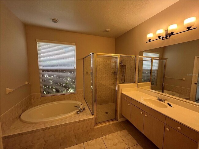 Building Photo - 7016 Treymore Ct