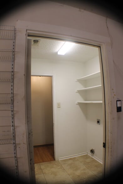 Building Photo - 1206 Devonshire Ln