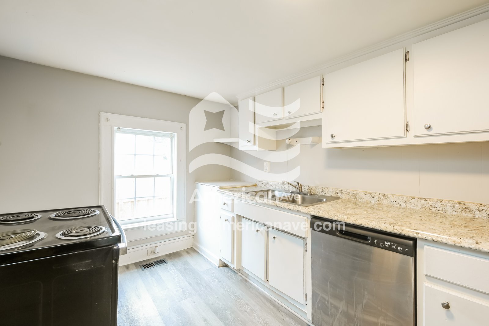 Building Photo - 204 Woodside Ave