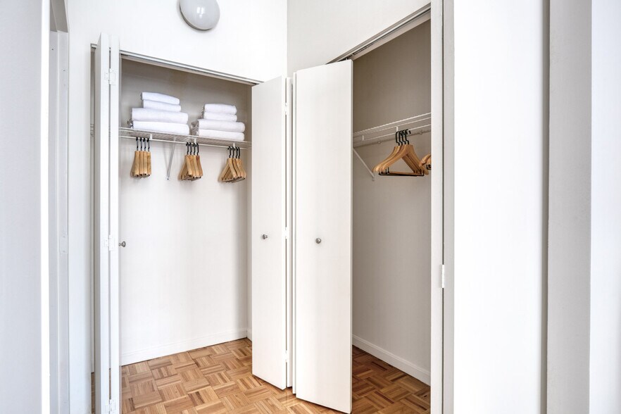 Building Photo - 85 John St