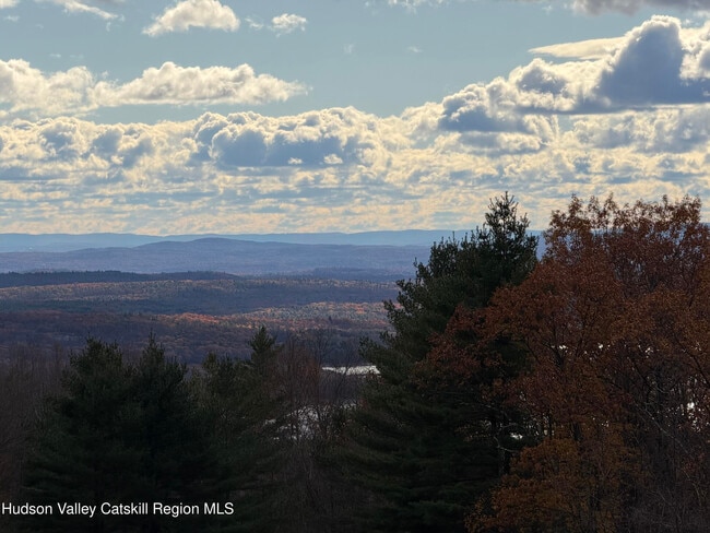 Building Photo - 13 Heyden Rd