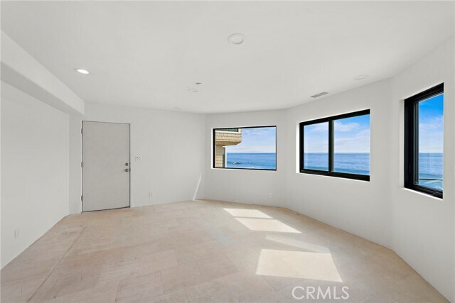 Building Photo - 715 Ocean Front