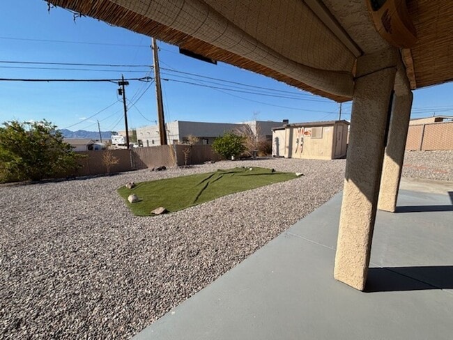 Building Photo - 3 Bedroom - 2 Bath Home