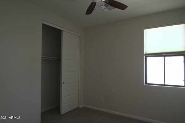 Building Photo - 2090 S Dorsey Ln