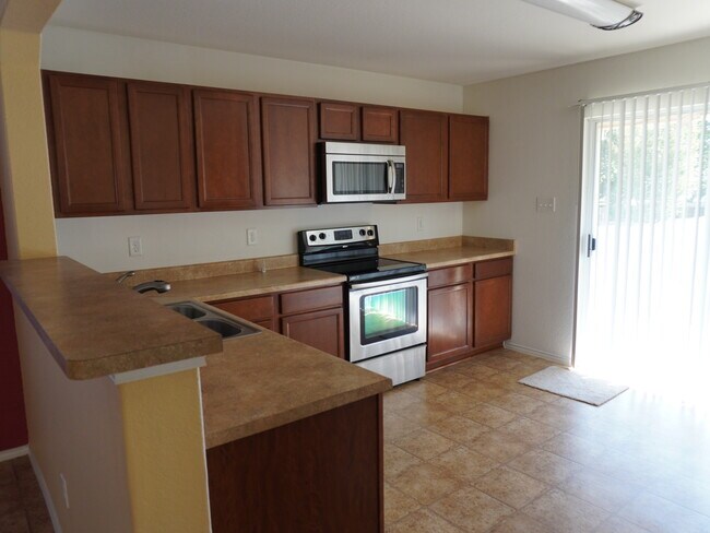 Building Photo - 25307 Colt River