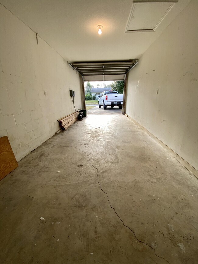 Building Photo - 2275 Granada Dr