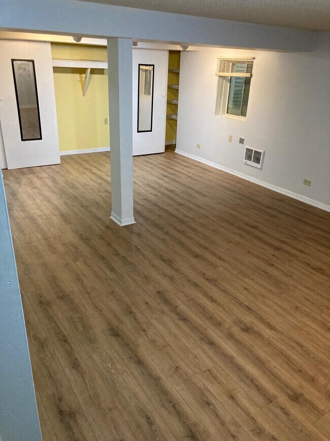 Building Photo - 929 Buccaneer Dr