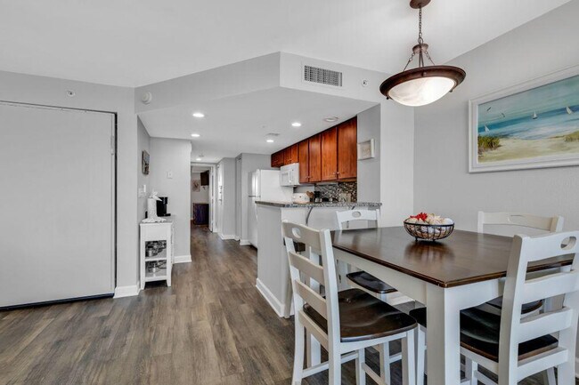 Building Photo - 1700 N Ocean Blvd