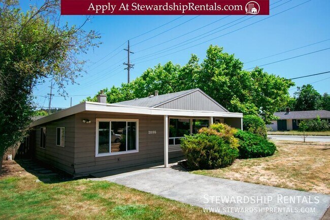 Primary Photo - 2895 Mill St