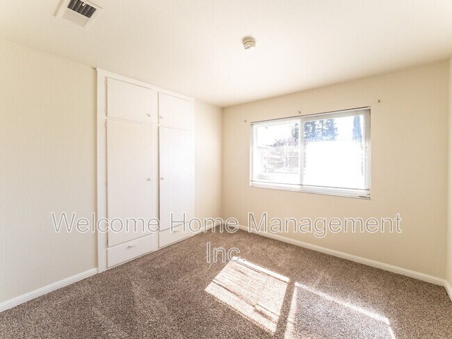 Building Photo - 4151 Francisco St