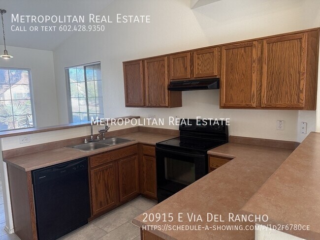 Building Photo - 20915 E Via del Rancho
