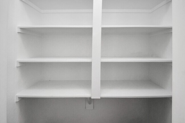 Building Photo - 11408 Natalia Ln