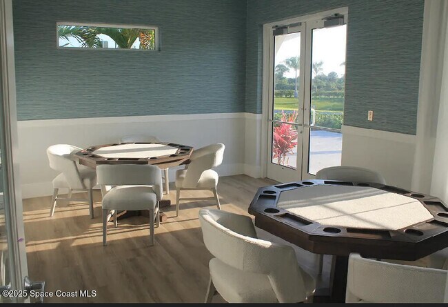 Building Photo - 7389 Tourmaline Dr