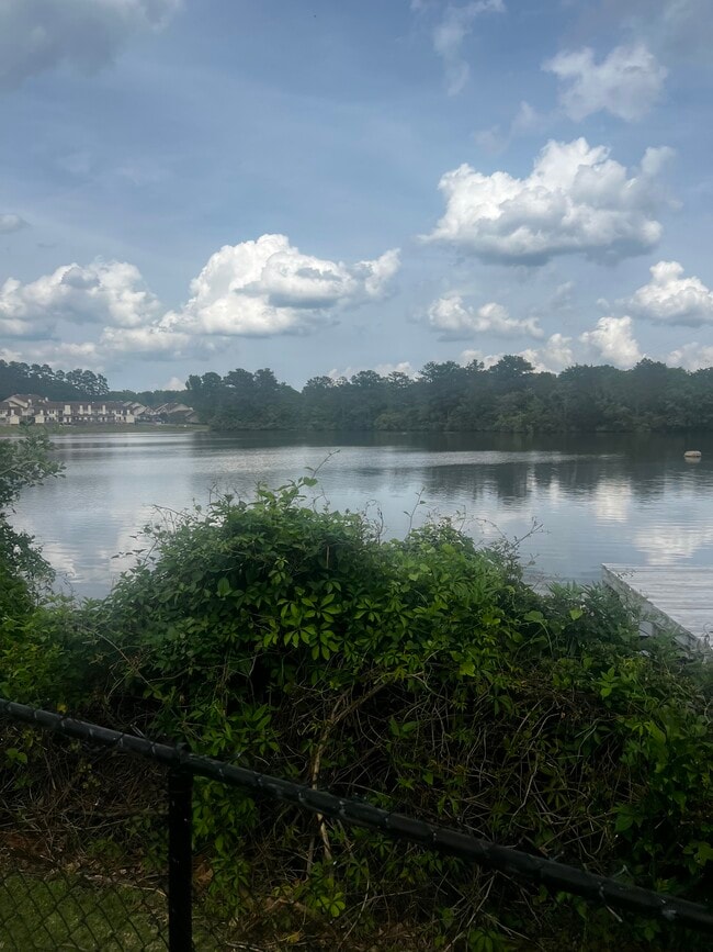 Building Photo - 703 Georgetown Cir