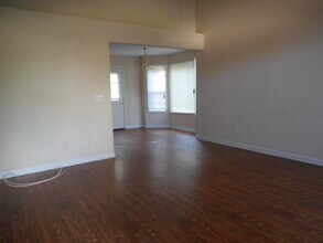 Building Photo - Sweet 4 Bed x 2 Bth (SORRY! NO SECTION 8)