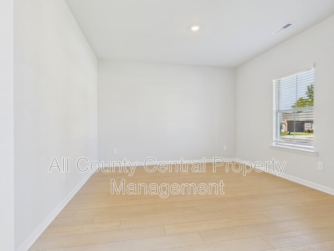 Building Photo - 15652 Ruthie Lynn Dr