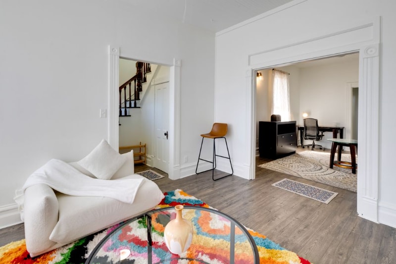 Building Photo - 414 S Holladay Dr