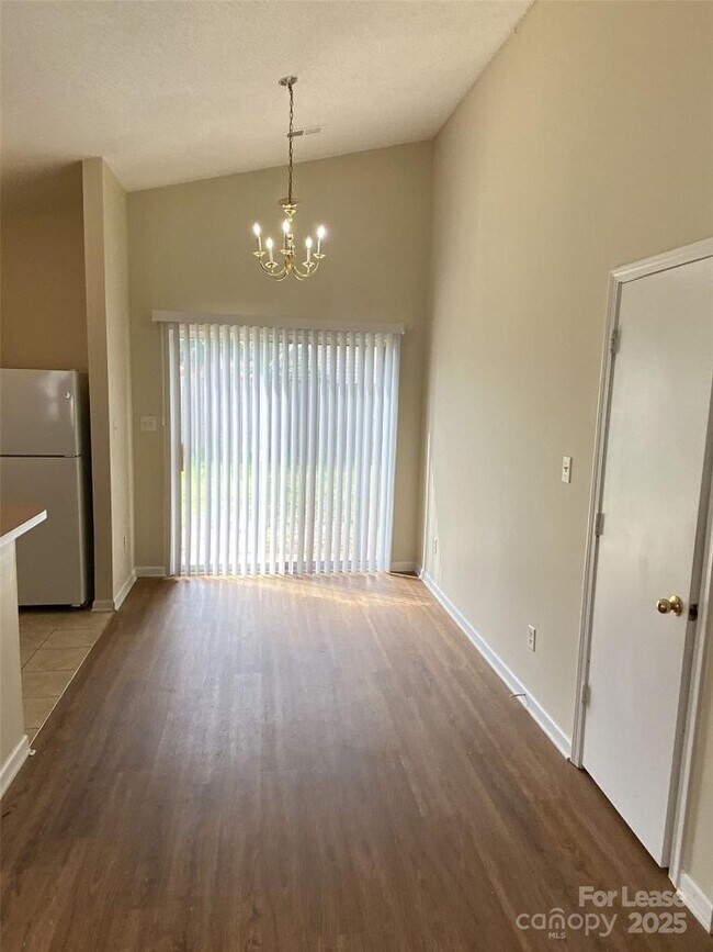 Building Photo - 9617 Rau Ct