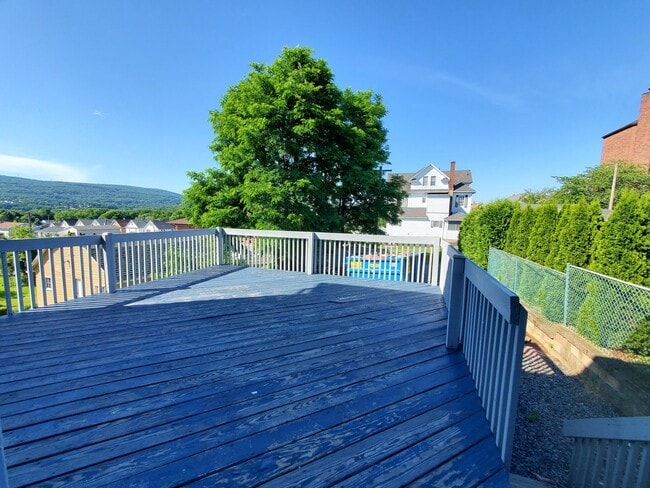 Building Photo - 1336 Dartmouth St