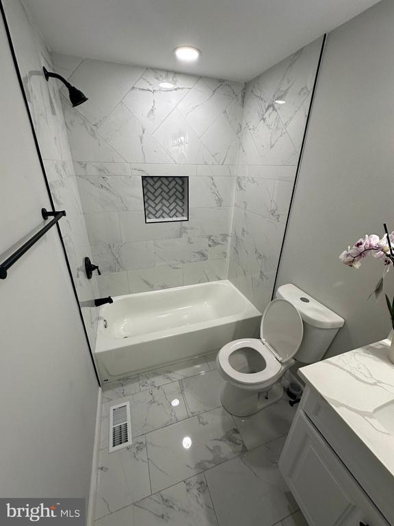 Building Photo - 754 Dogwood Ct