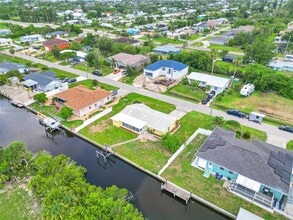 Building Photo - 644 Bonita Ct