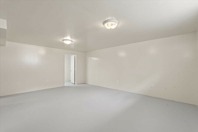 Building Photo - 775 1st St