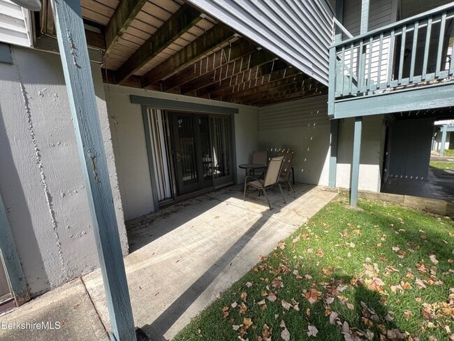 Building Photo - 1 Rolling Hills