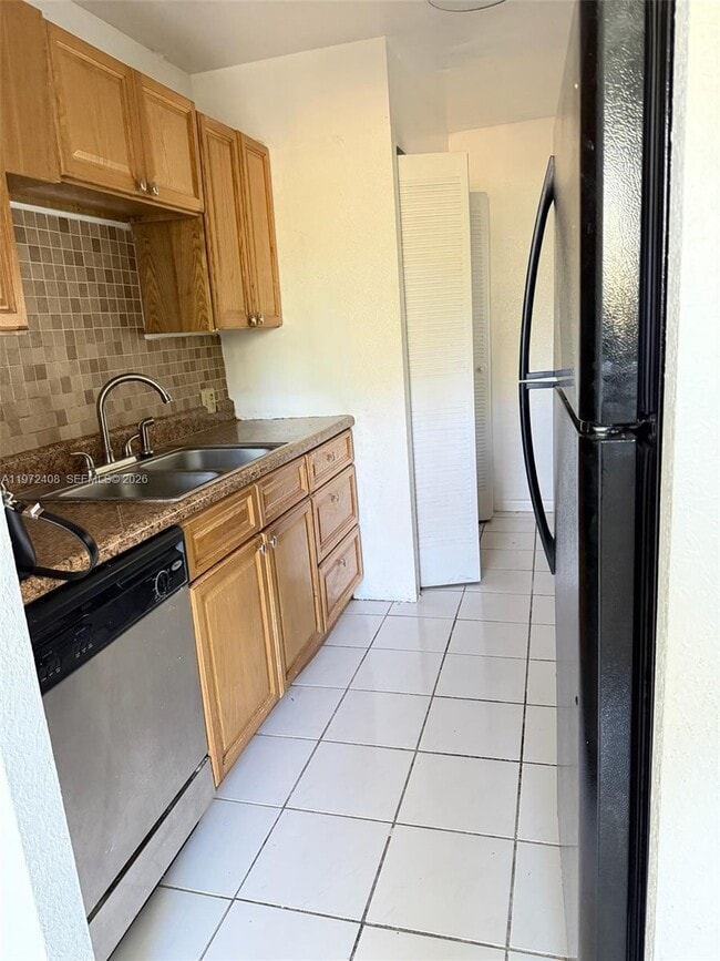 Building Photo - 2035 NW 46th Ave