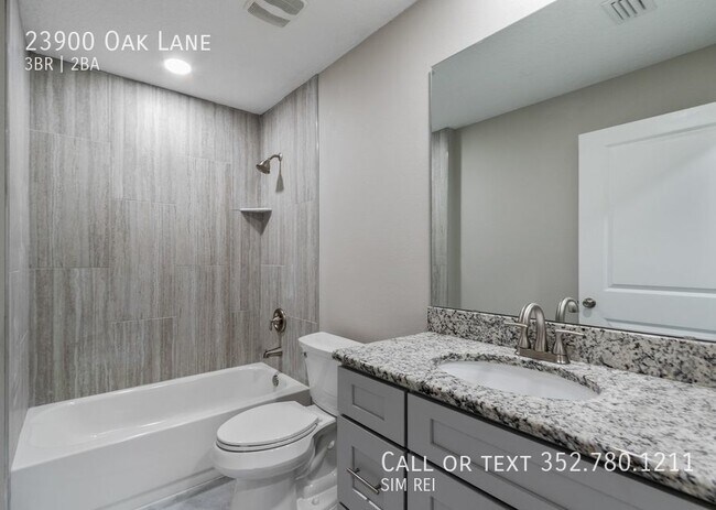 Building Photo - Sorrento 3/2 with Grand Master Suite!