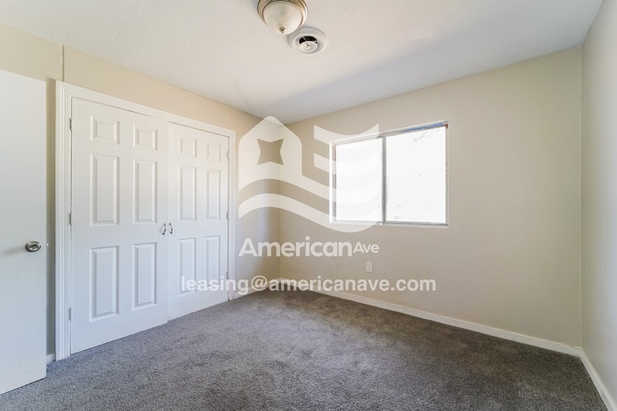 Building Photo - 5409 Queen Mary Ln