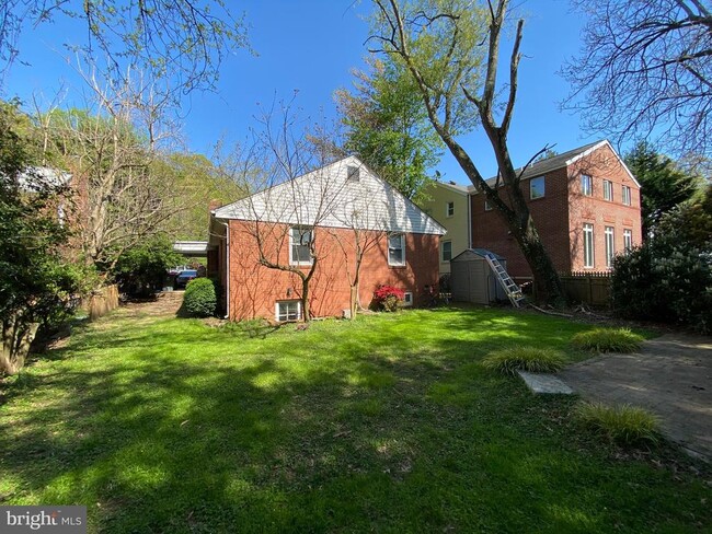 Building Photo - 1708 N Roosevelt St