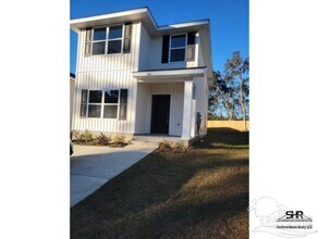 Building Photo - 384 Hilburn Ln