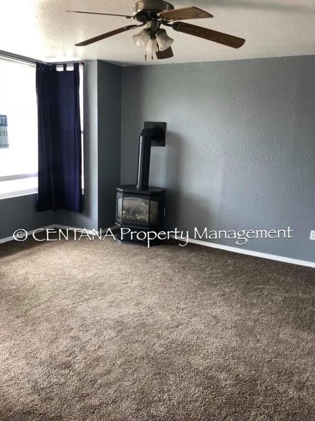 Building Photo - 1119 W Broadway St