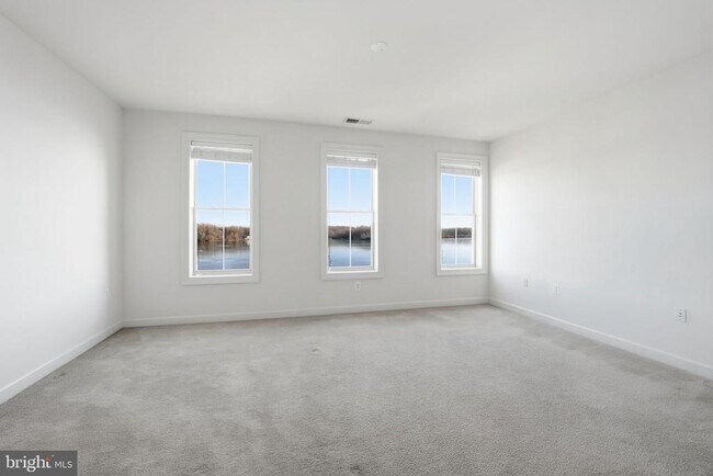 Building Photo - 500 Belmont Bay Dr