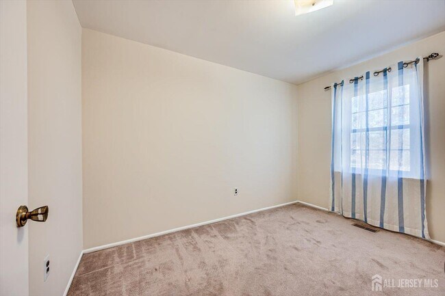 Building Photo - 1224 Thomas Ave