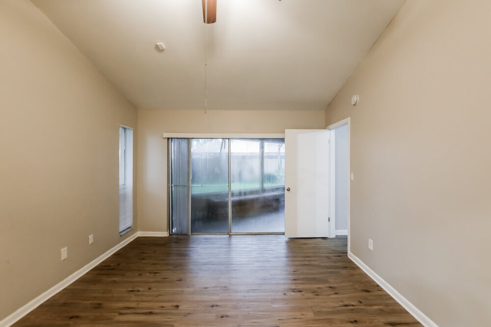 Building Photo - 3701 NW 7th Ct