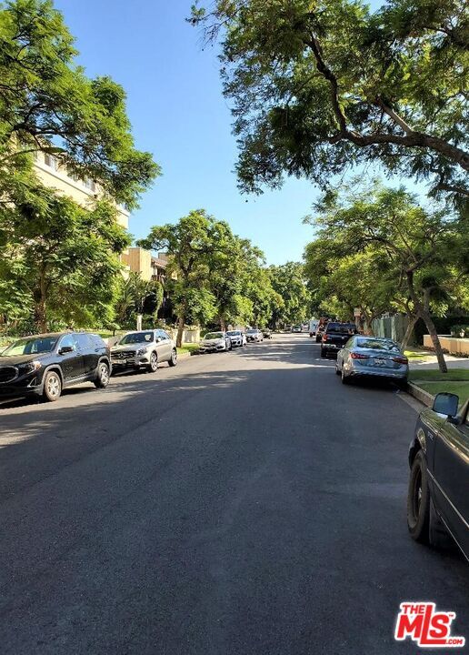 Building Photo - 435 N Palm Dr