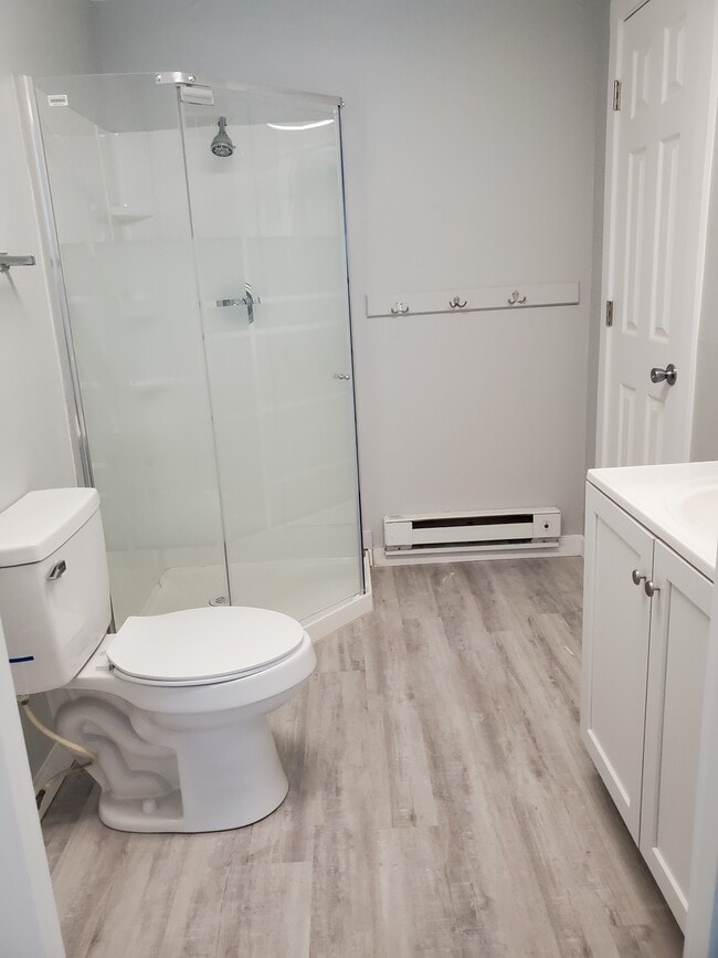 Studio - Remodeled Bath - 502 W Market St