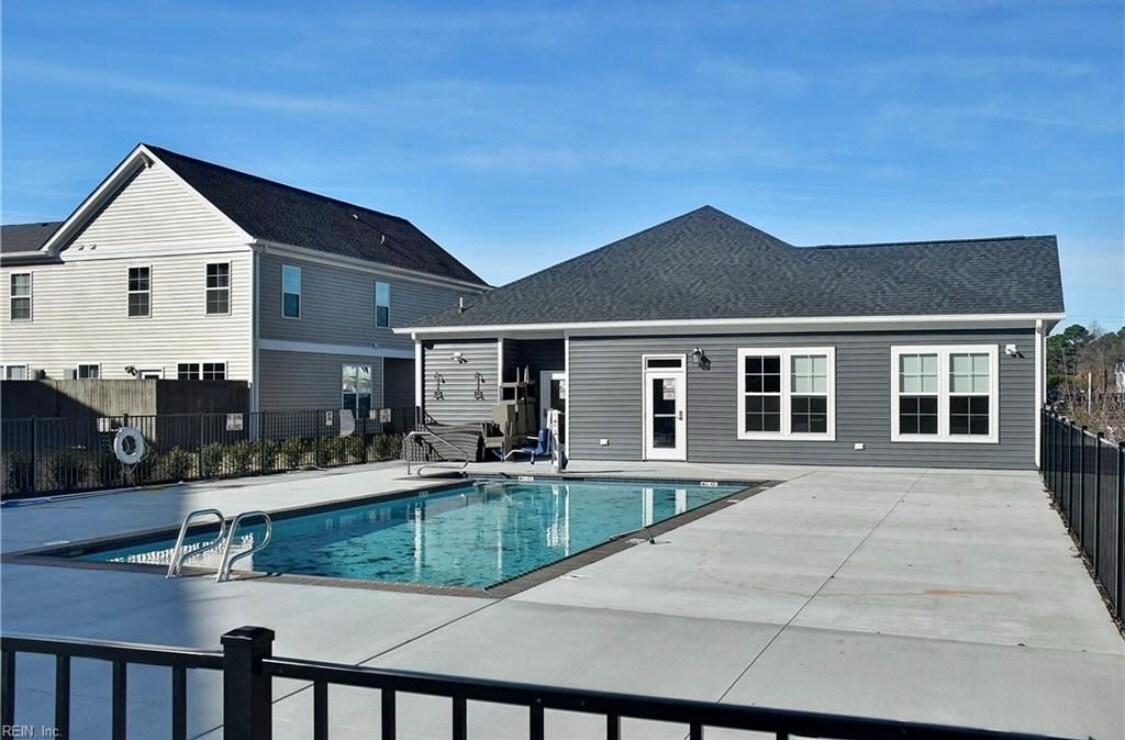Building Photo - 1243 Jadens Way