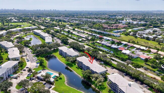 Building Photo - 6205 Balboa Cir