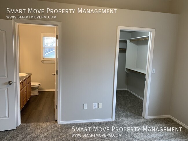 Building Photo - 6094 S Teak Way