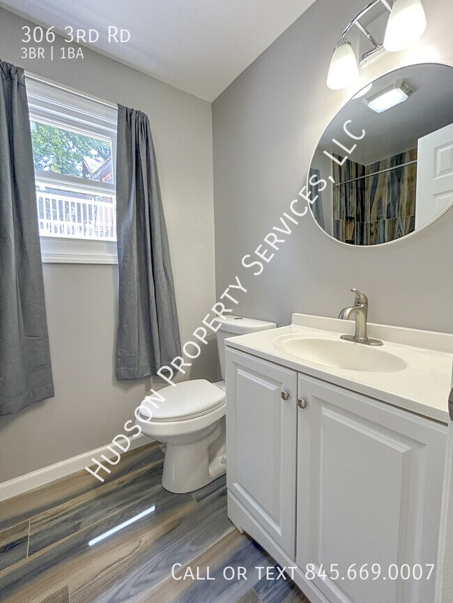 Building Photo - 306 3rd Rd