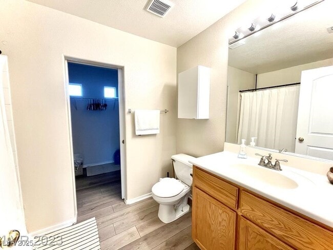 Building Photo - 7279 Twin Maples Ct