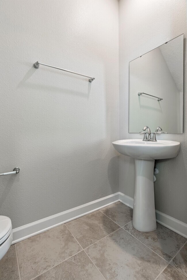 Building Photo - 4410 Seven Canyons Dr