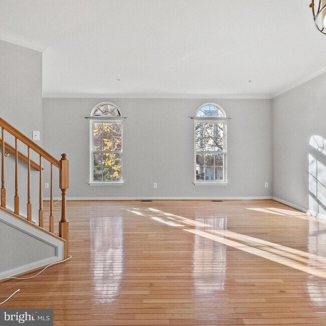 Building Photo - 5006 Grimm Dr