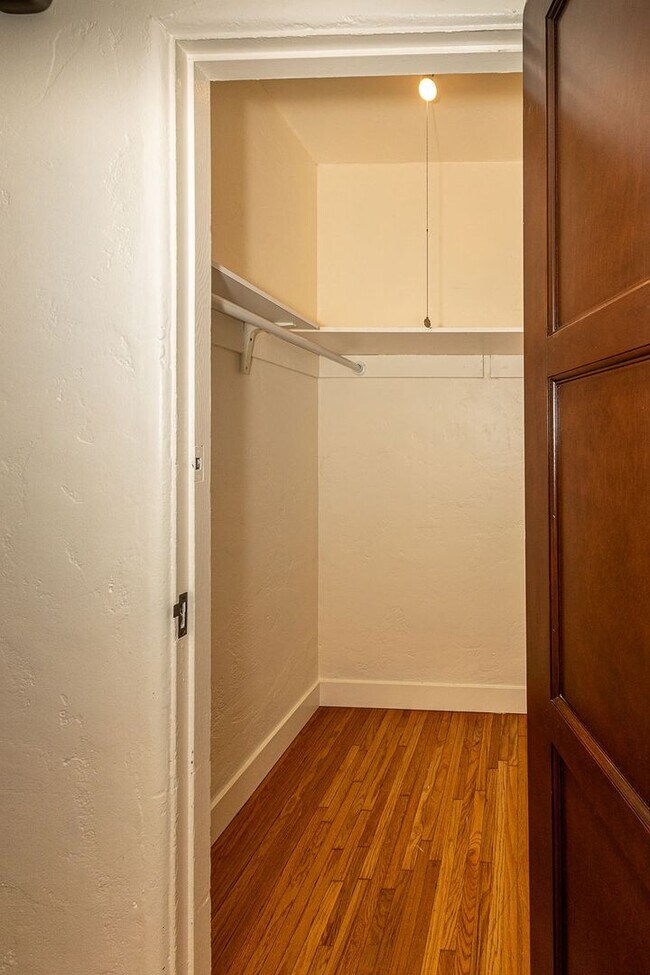 Building Photo - Beautifully Restored 3BR Miracle Mile Duplex | 1,725 SF | Near Metro D Line
