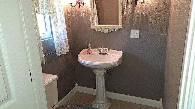 Building Photo - 6271 W Cedar Meadows Ln