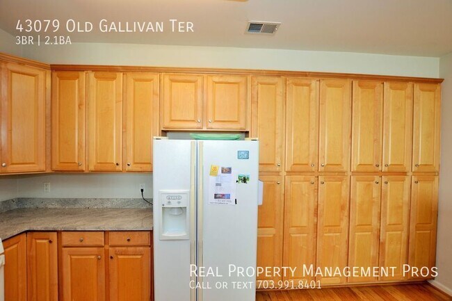 Building Photo - 43079 Old Gallivan Terrace