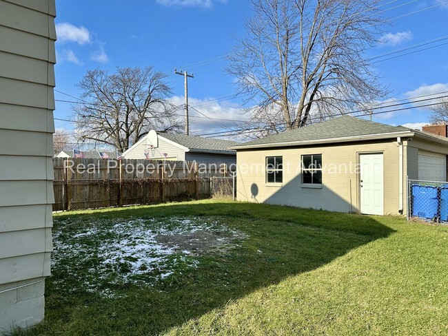 Building Photo - Updated, Spacious 3-Bedroom Ranch