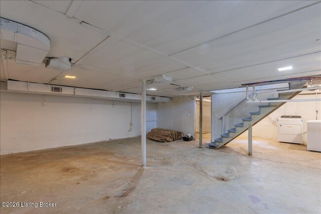Building Photo - 3921 Staebler Ave